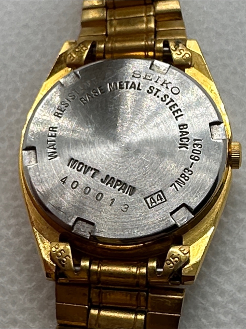 Seiko Starburst Mickey Mouse Ladies Watch Gold Tone Vintage - Picture 4 of 6